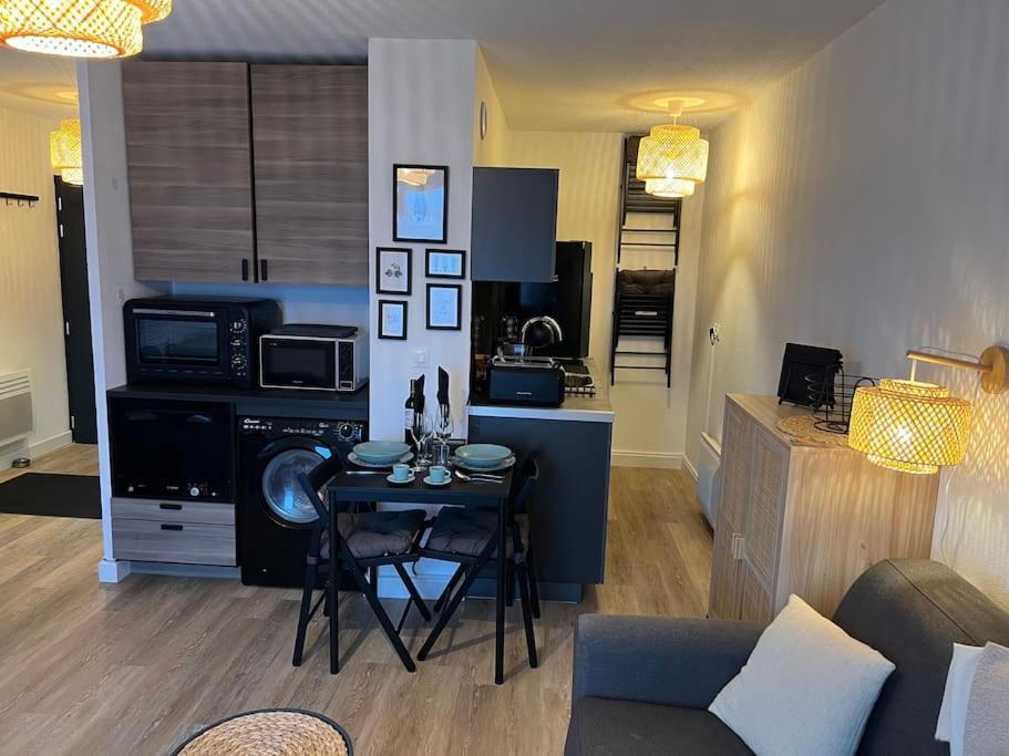 Studio Confortable Aux Portes De Bordeaux Et Medoc Ludon-Médoc Εξωτερικό φωτογραφία